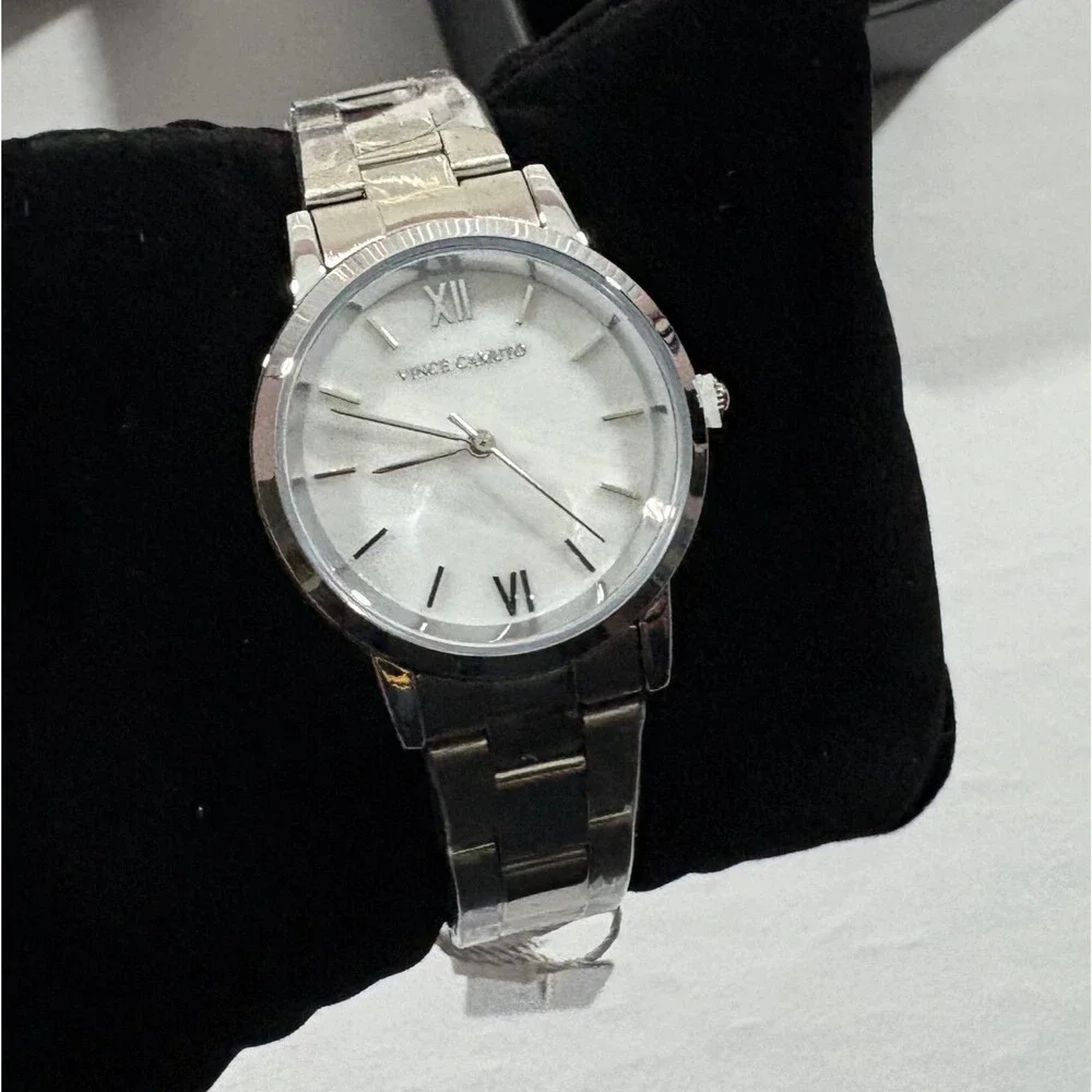 Vince Camuto vince camuto